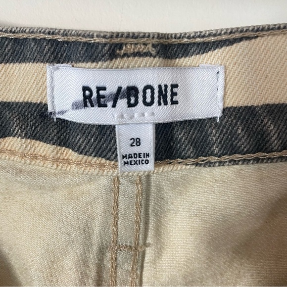 Re/Done 70s Tiger Print Flared-Leg Jeans - Picture 5 of 14